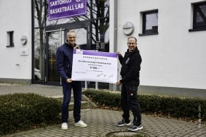 Wünschewagen Spendenscheck